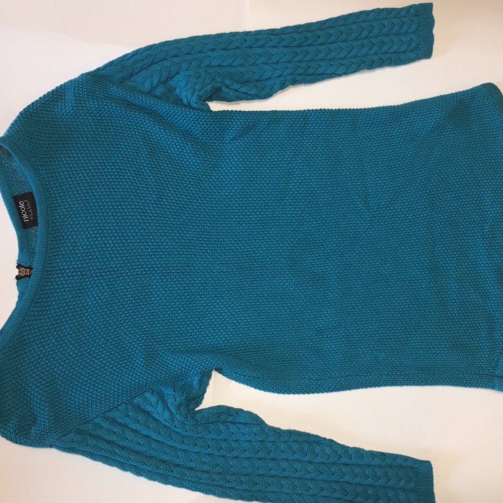 Blue Nicole by Nicole Miller Medium Sweater